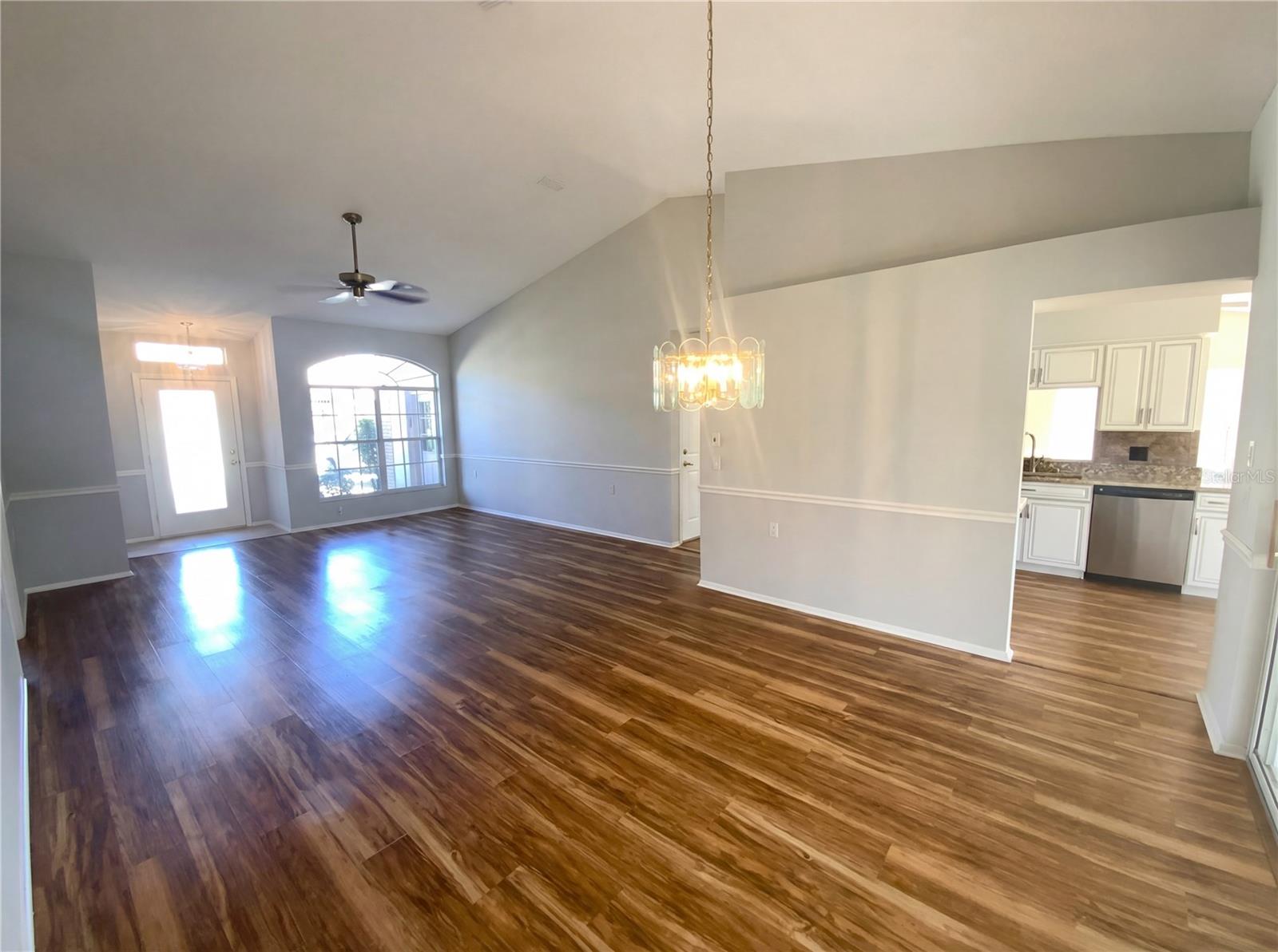 7410 Willow Brook Dr Property Photo 2