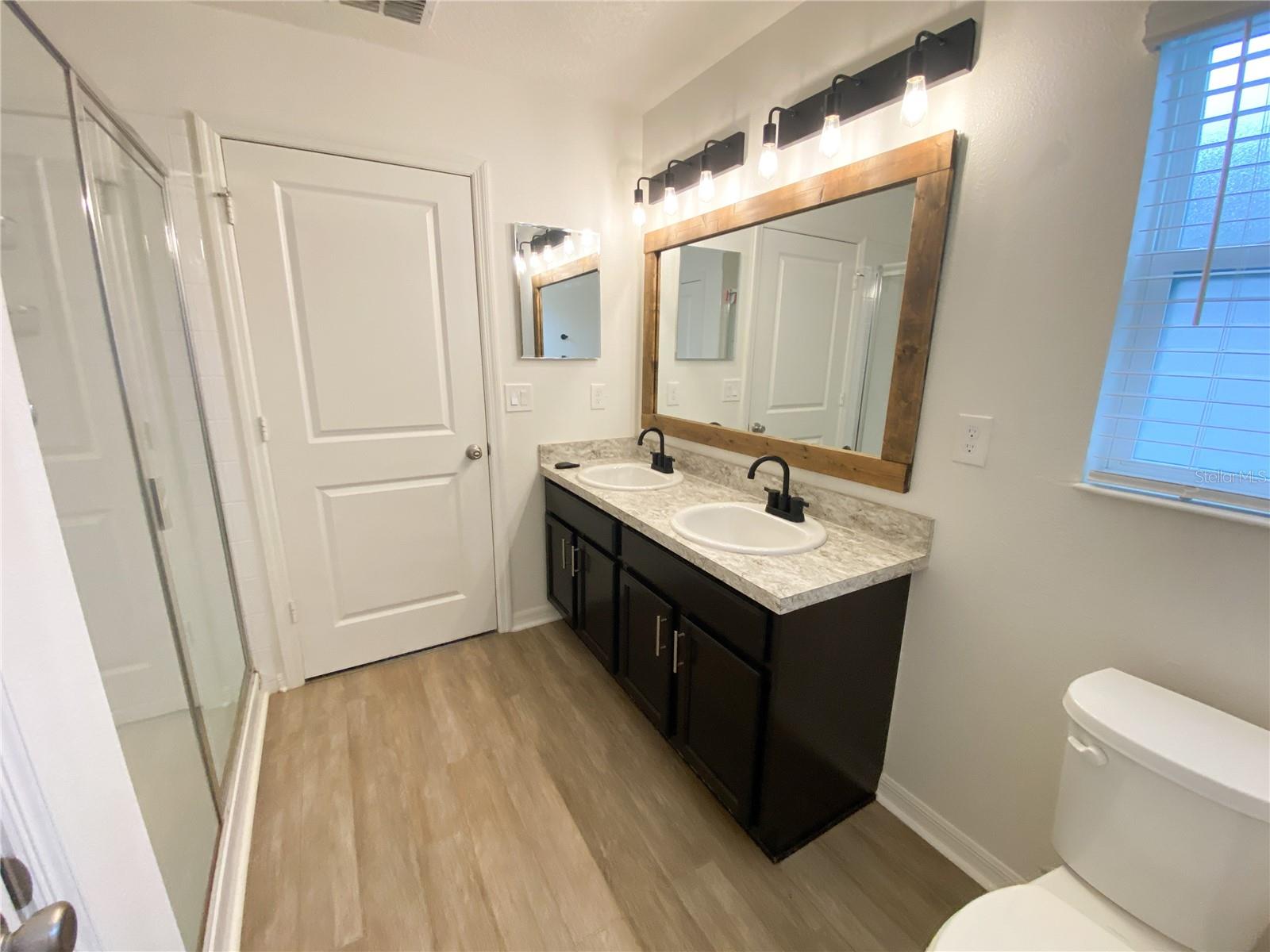 4637 Glencrest Loop Property Photo 14