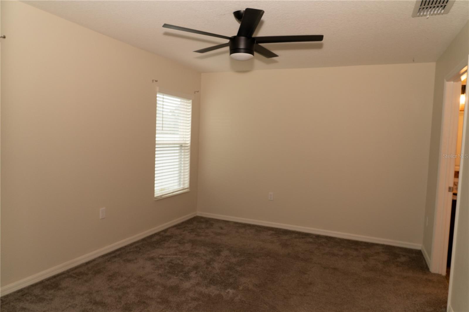 4637 Glencrest Loop Property Photo 24