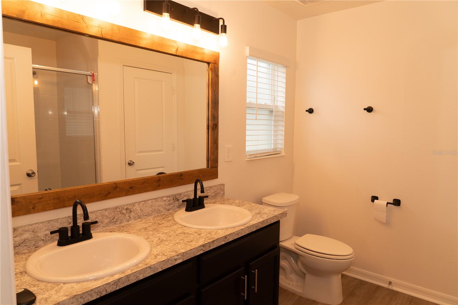 4637 Glencrest Loop Property Photo 25