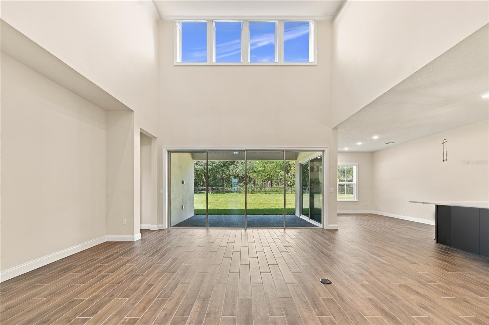 424 Marina Louis Pt Property Photo 10