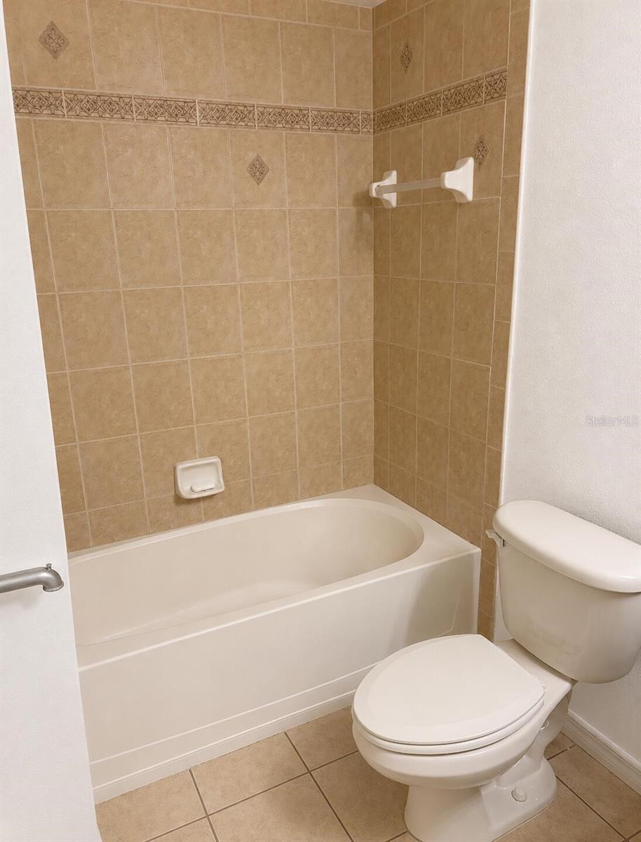 8520 Broken Willow Ct Property Photo 10