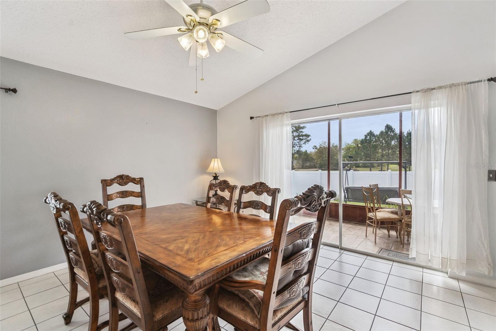 527 Durango Loop St Property Photo 4