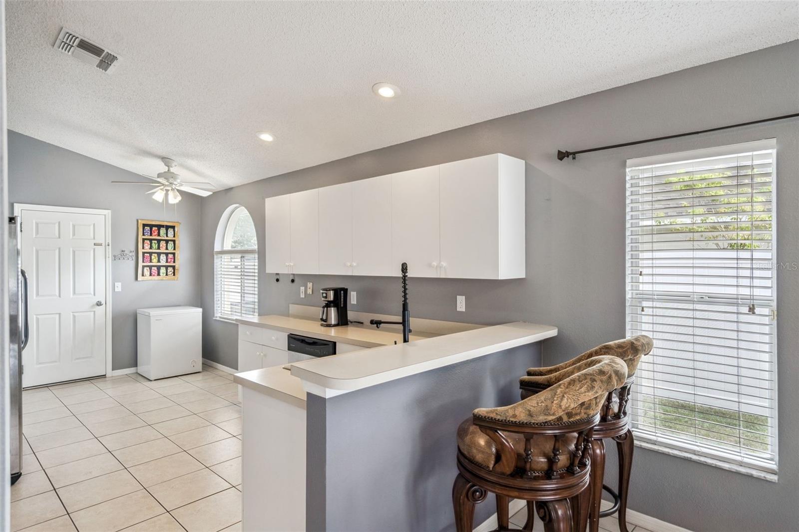 527 Durango Loop St Property Photo 6