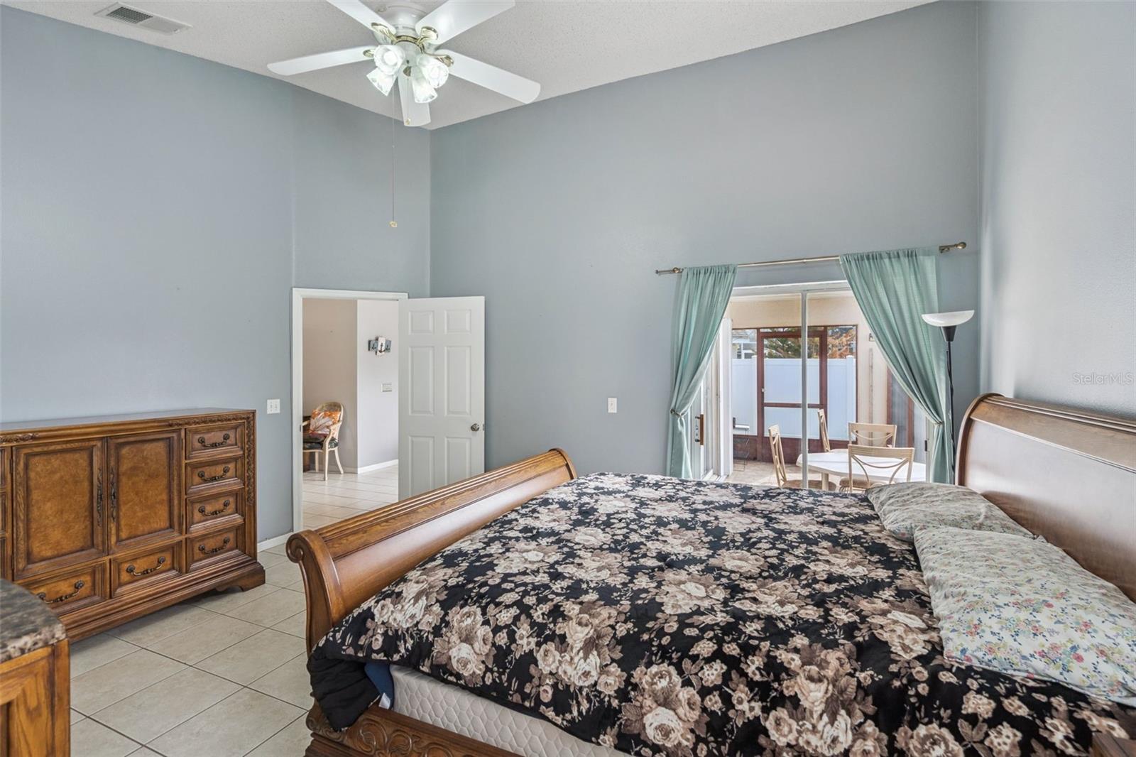 527 Durango Loop St Property Photo 8