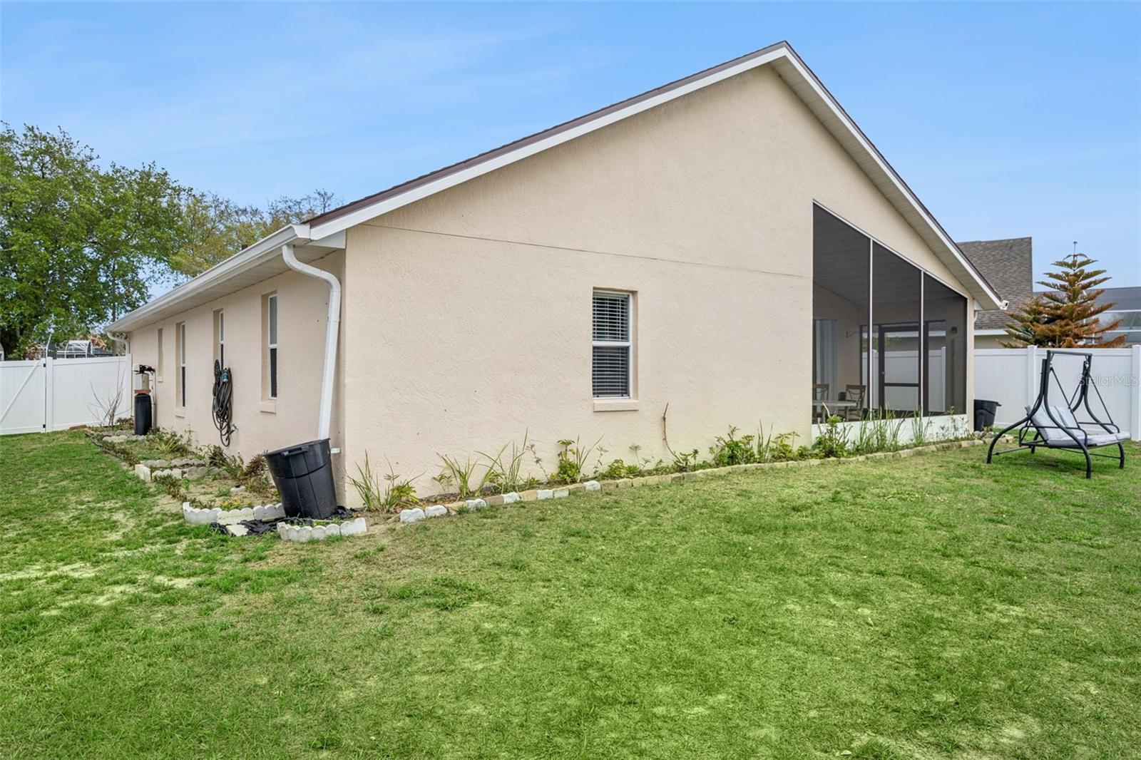 527 Durango Loop St Property Photo 16