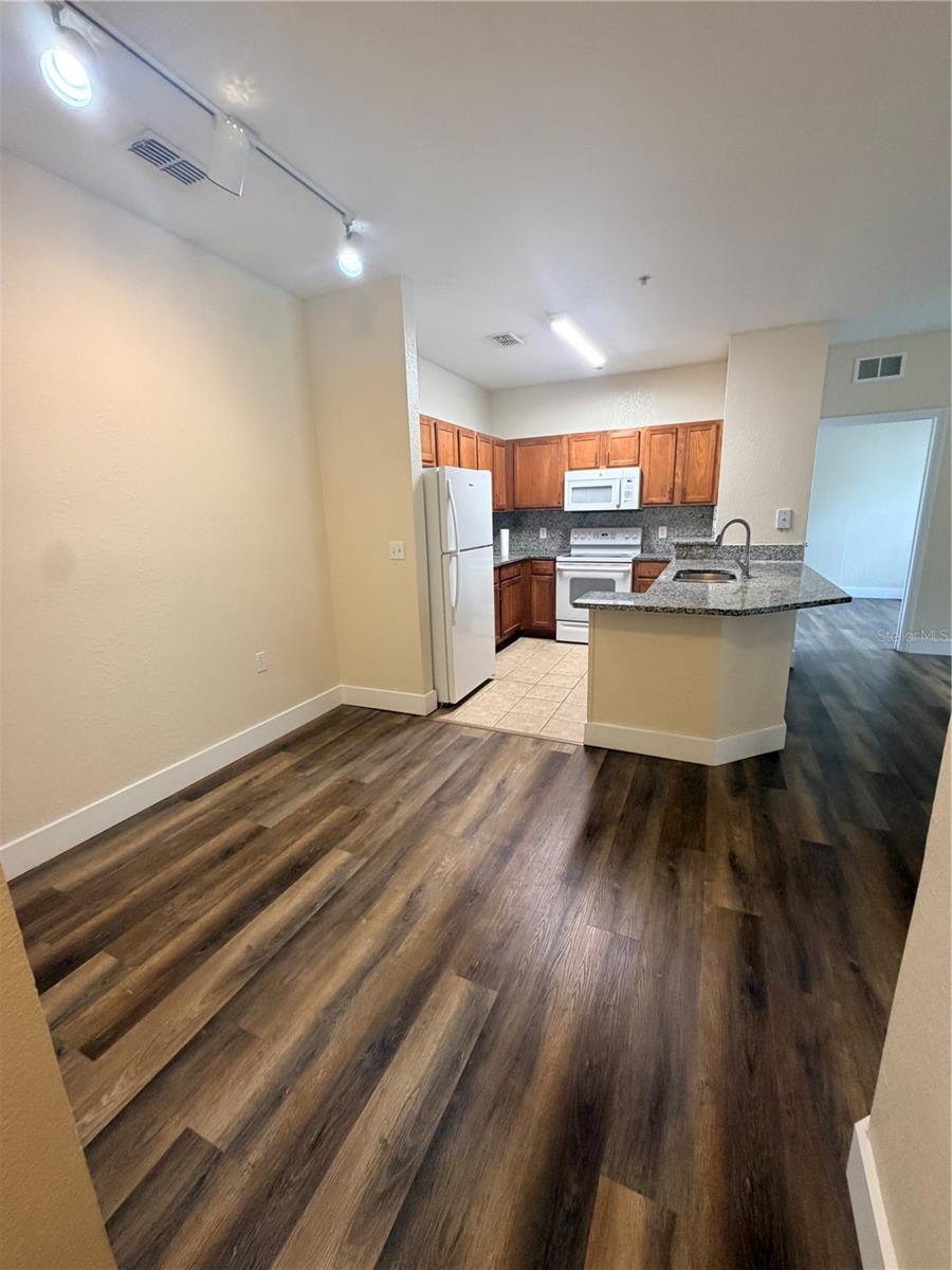 8137 Claire Ann Dr #207 Property Photo 3
