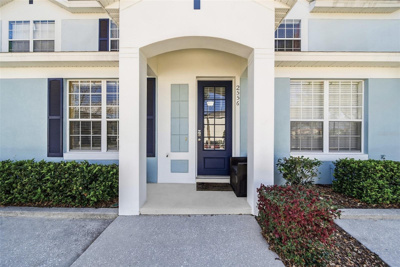 2556 Renshaw St Property Photo 4