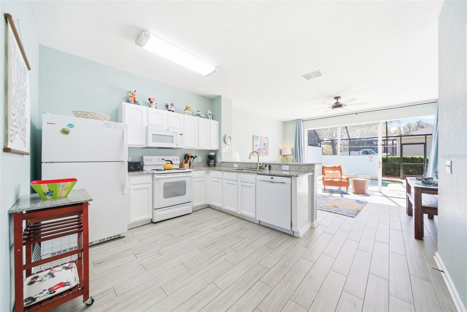 2556 Renshaw St Property Photo 11