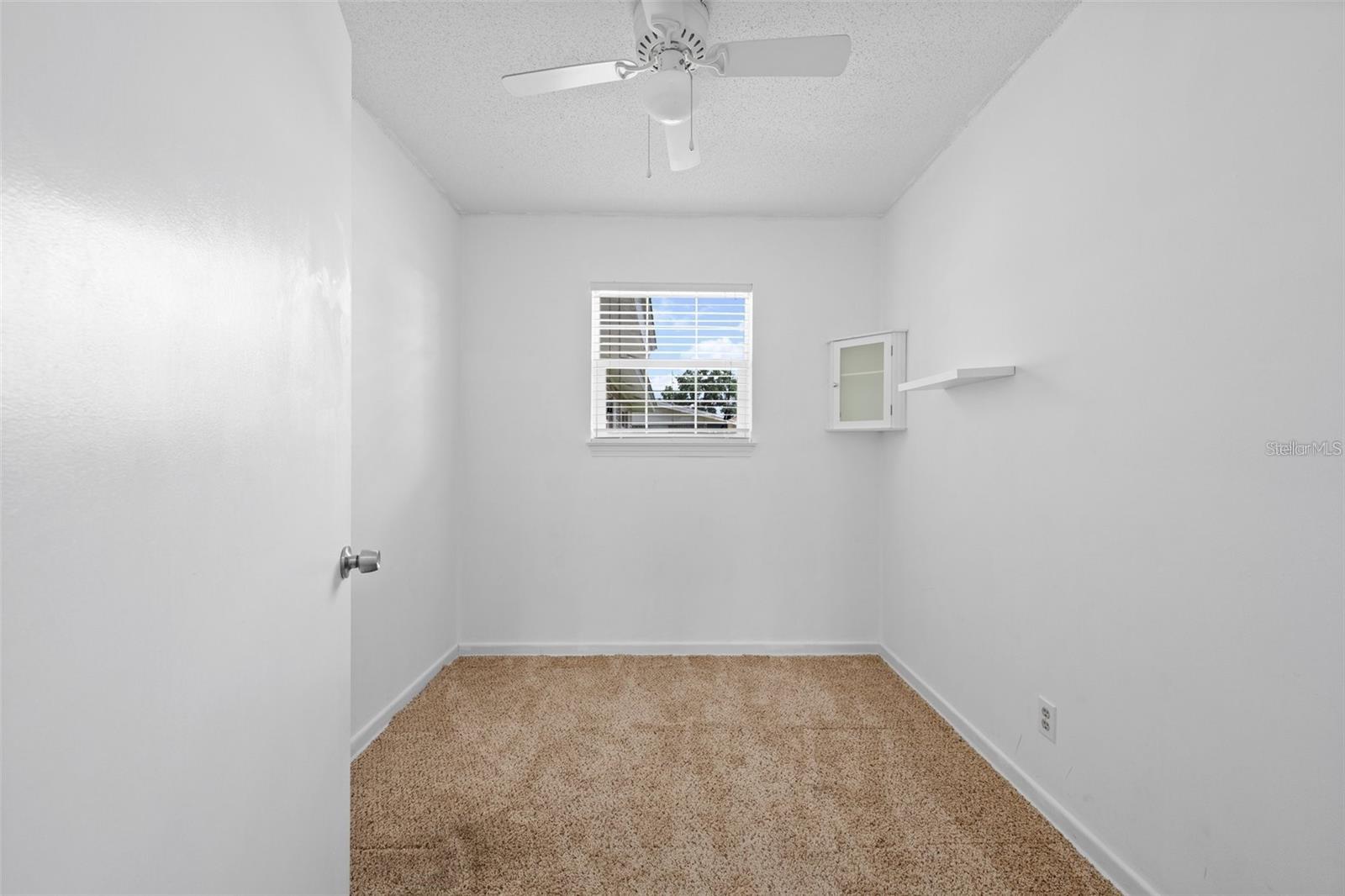 2807 Gordon St N Property Photo 8