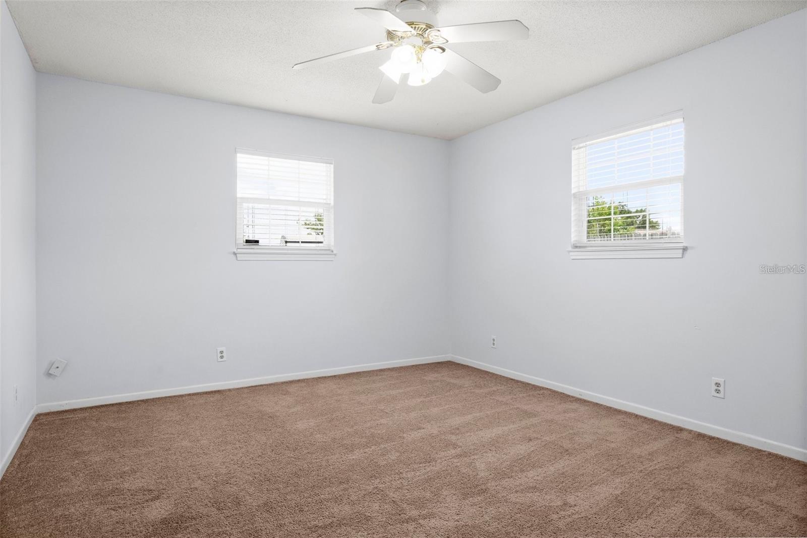 2807 Gordon St N Property Photo 18