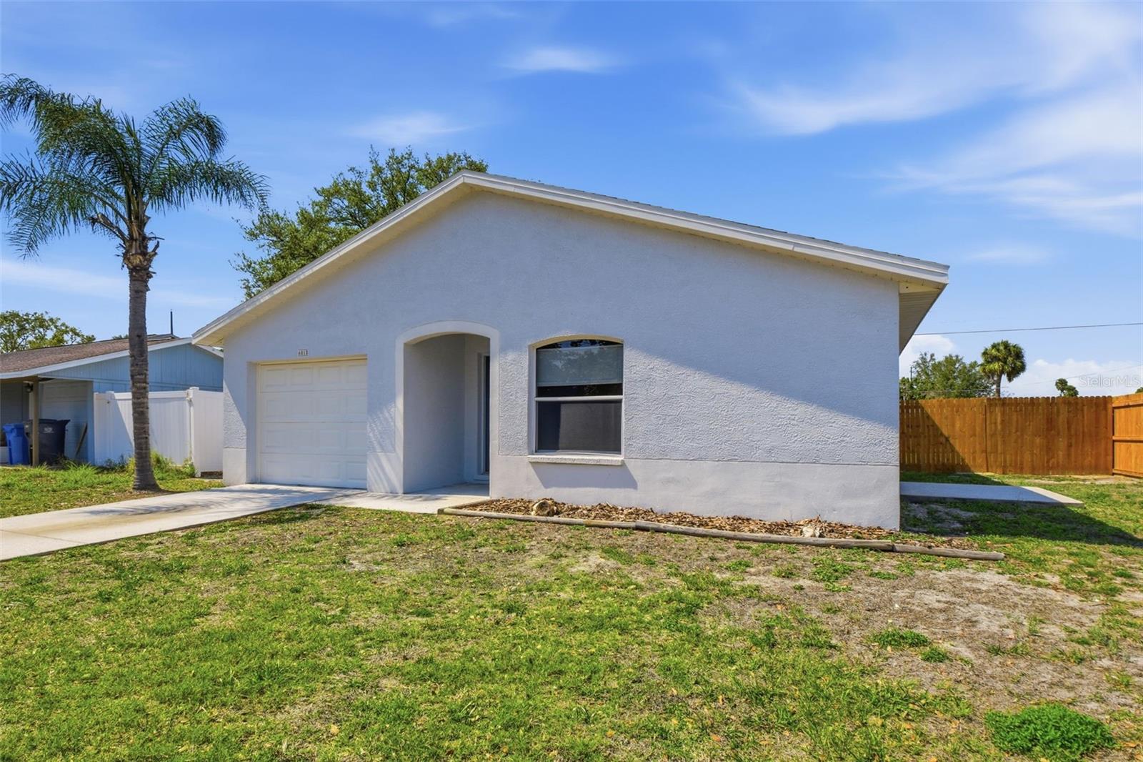 6018 Flora Ter Property Photo 2