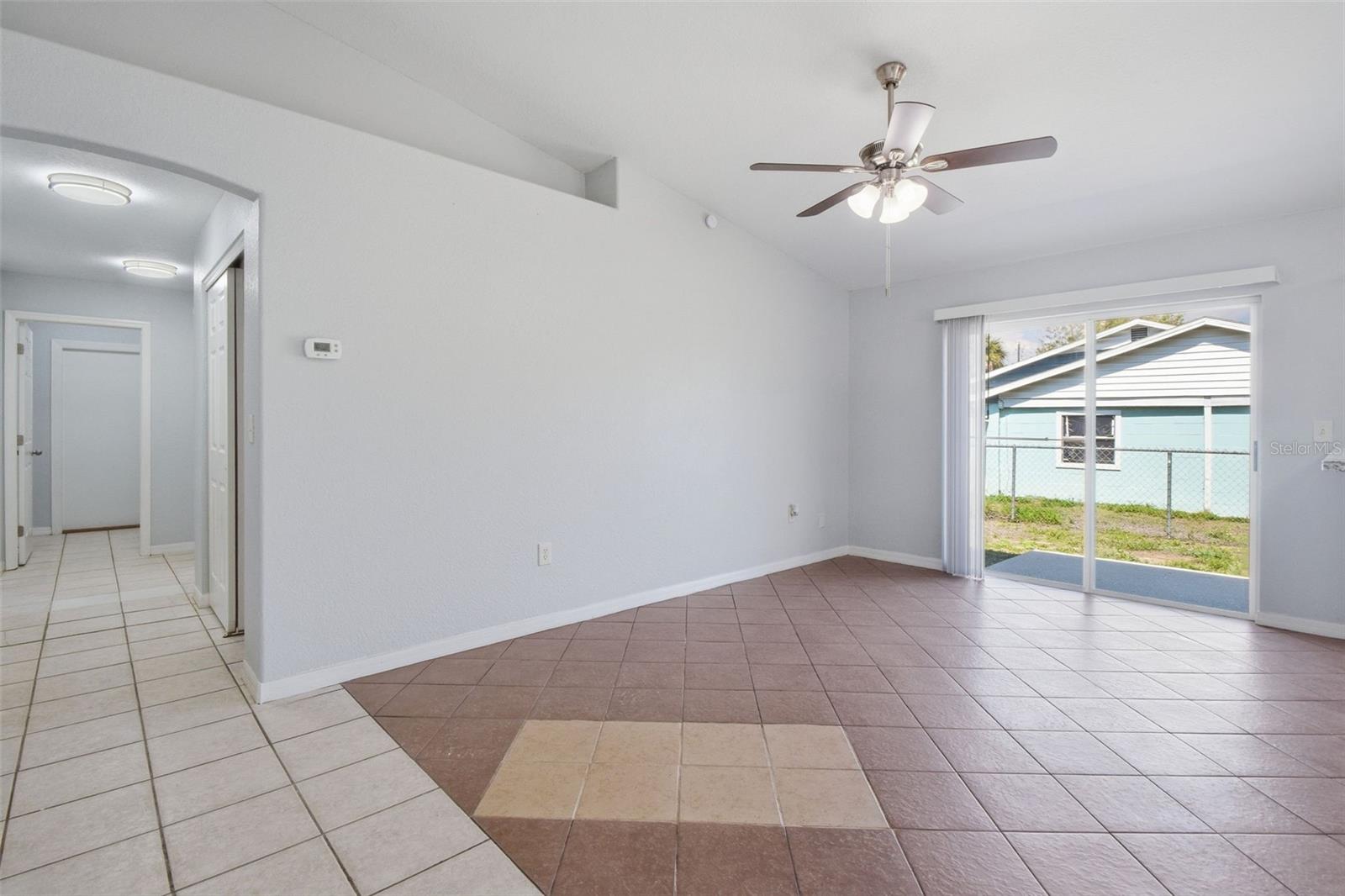6018 Flora Ter Property Photo 9