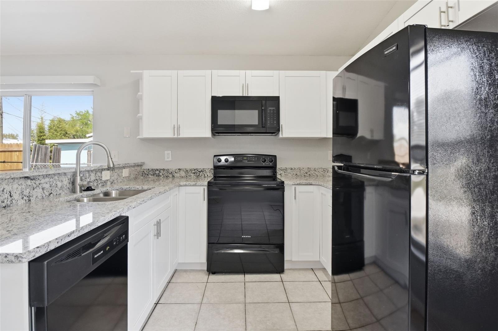 6018 Flora Ter Property Photo 14