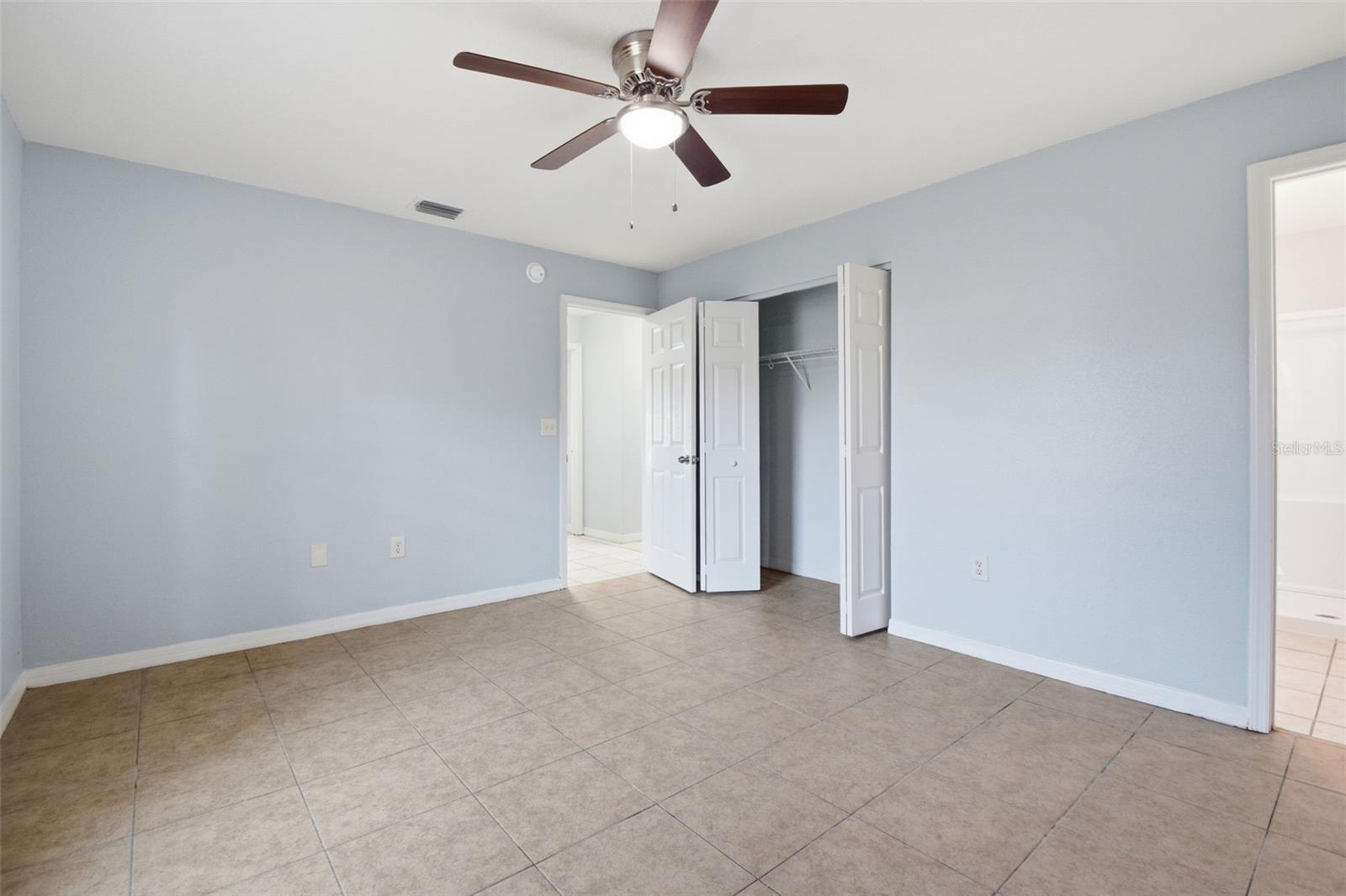 6018 Flora Ter Property Photo 23