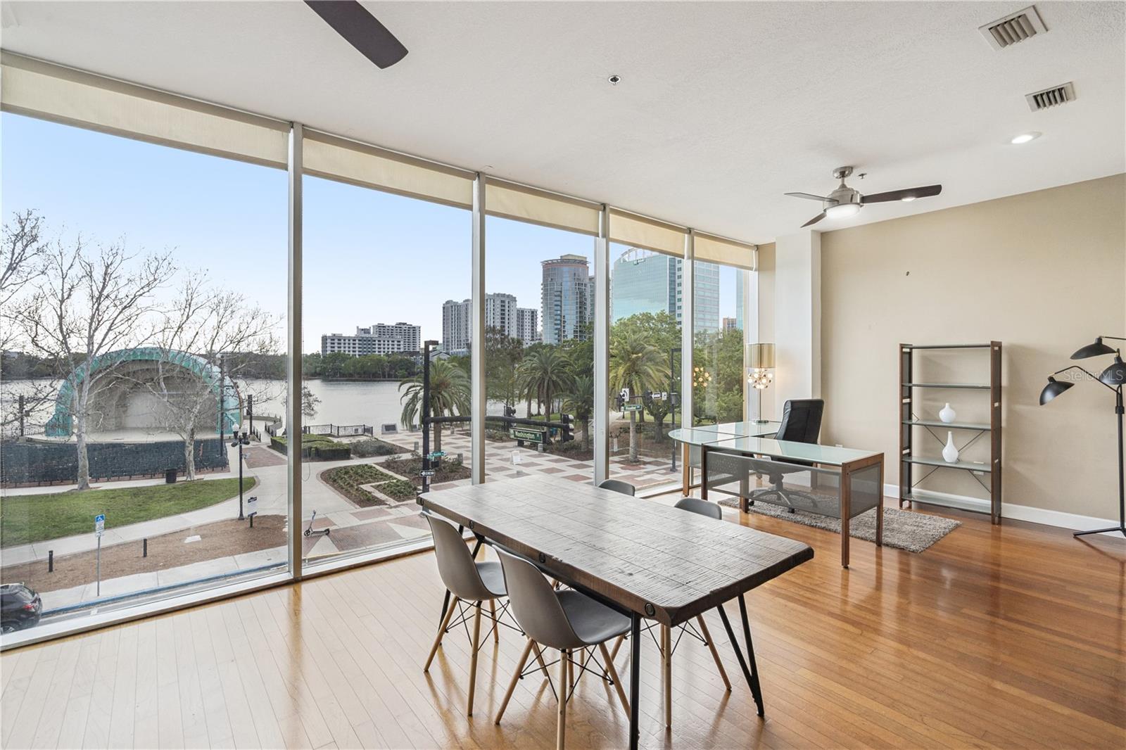 151 E Washington St #ph3b Property Photo 13