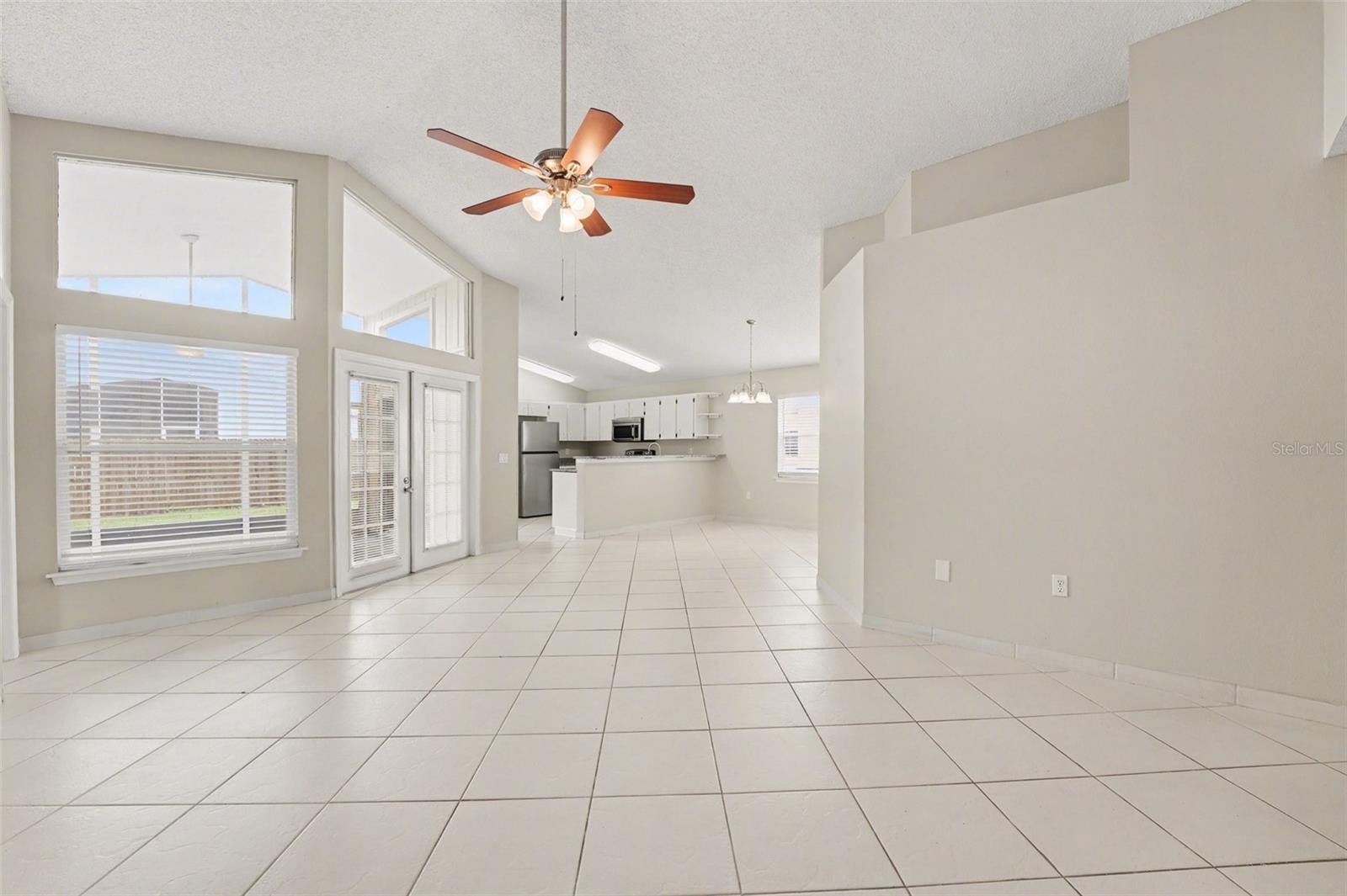 204 Kingshill Ct Se Property Photo 5