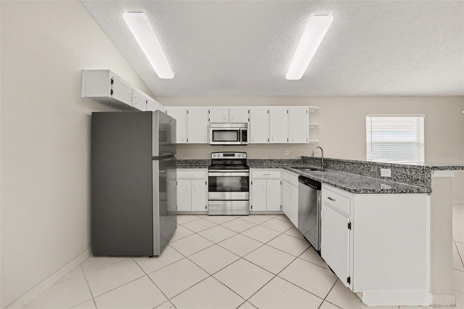204 Kingshill Ct Se Property Photo 7