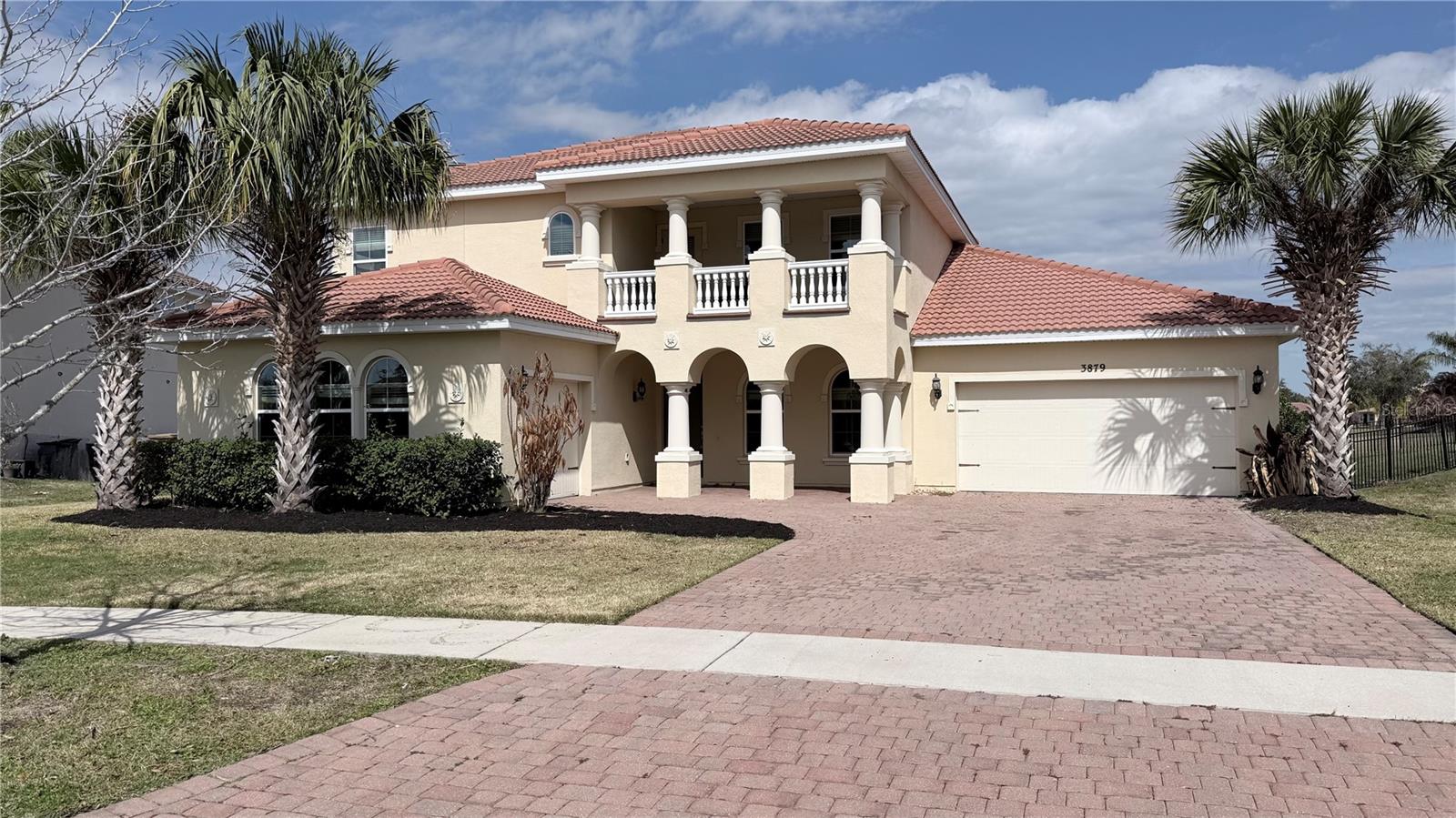3879 Shoreside Dr Property Photo 1