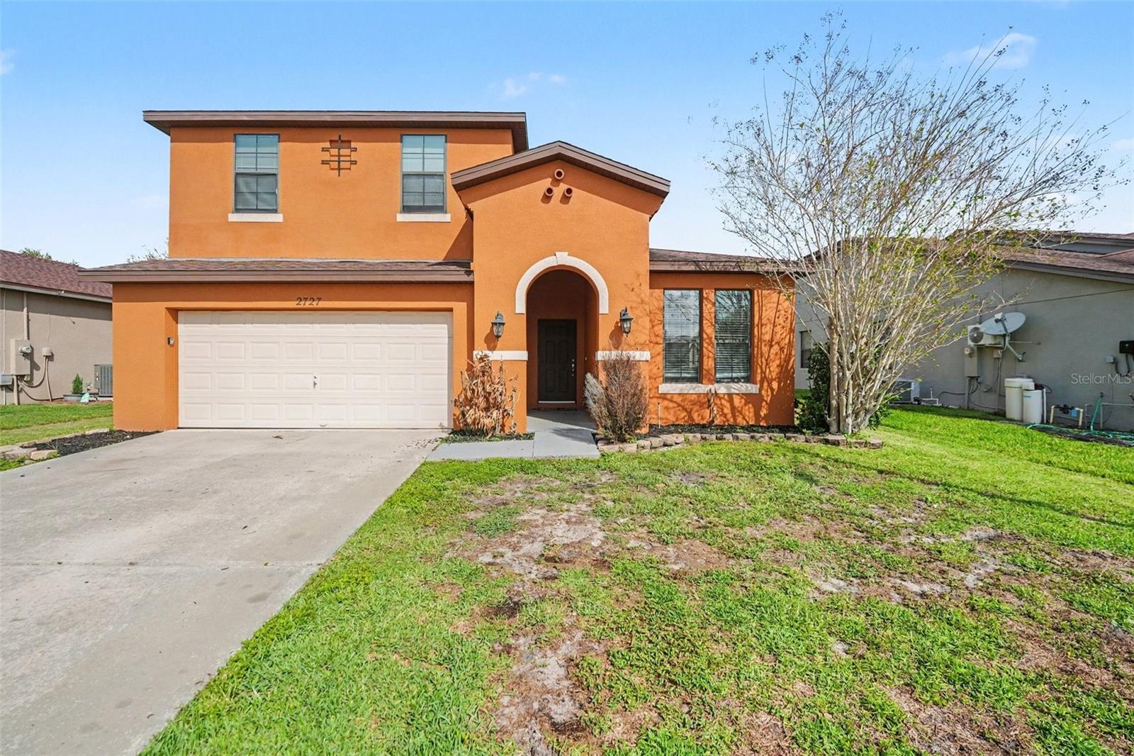 2727 EAGLE CLIFF DR