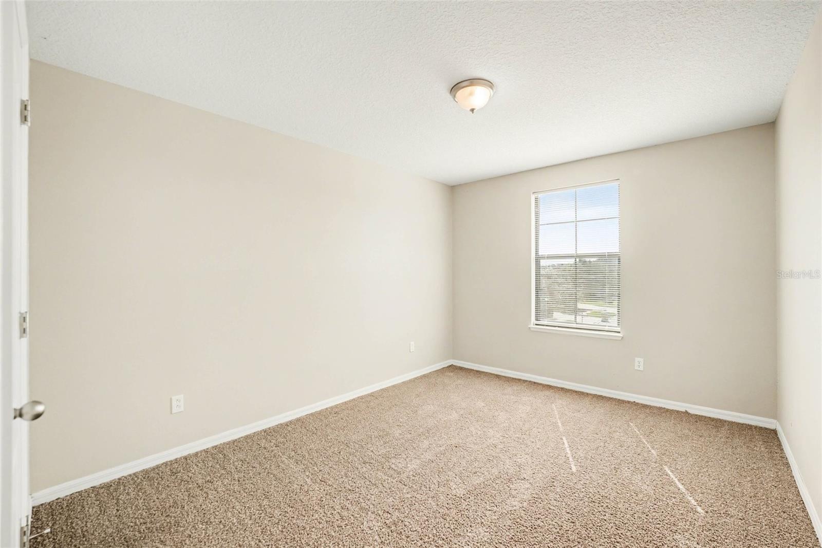 2727 Eagle Cliff Dr Property Photo 16