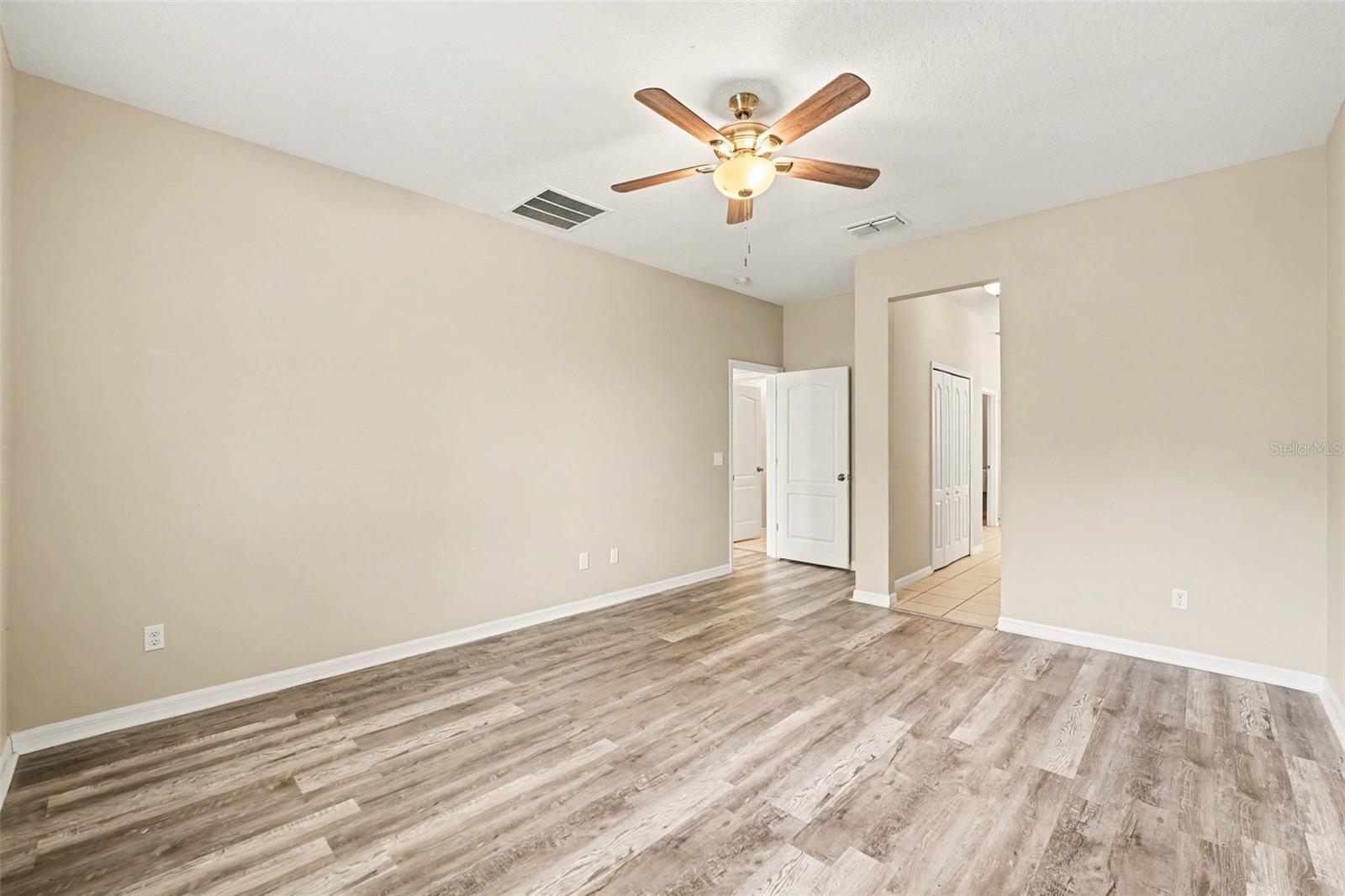 2727 Eagle Cliff Dr Property Photo 21