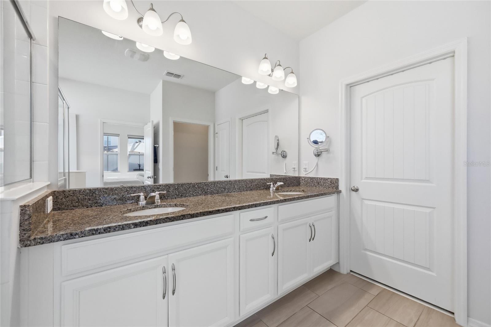 468 Halter Dr Property Photo 13
