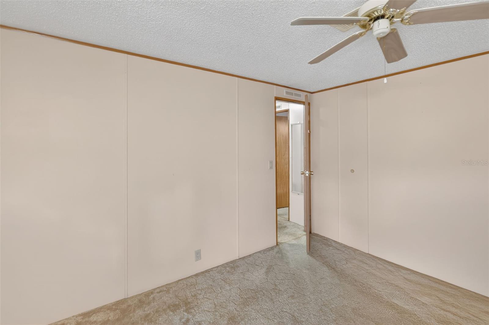 904 Maplewood St Property Photo 24