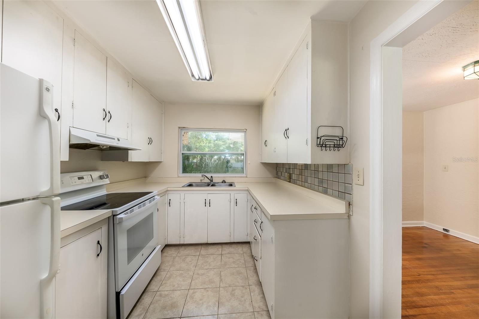 519 Vern Dr Property Photo 3