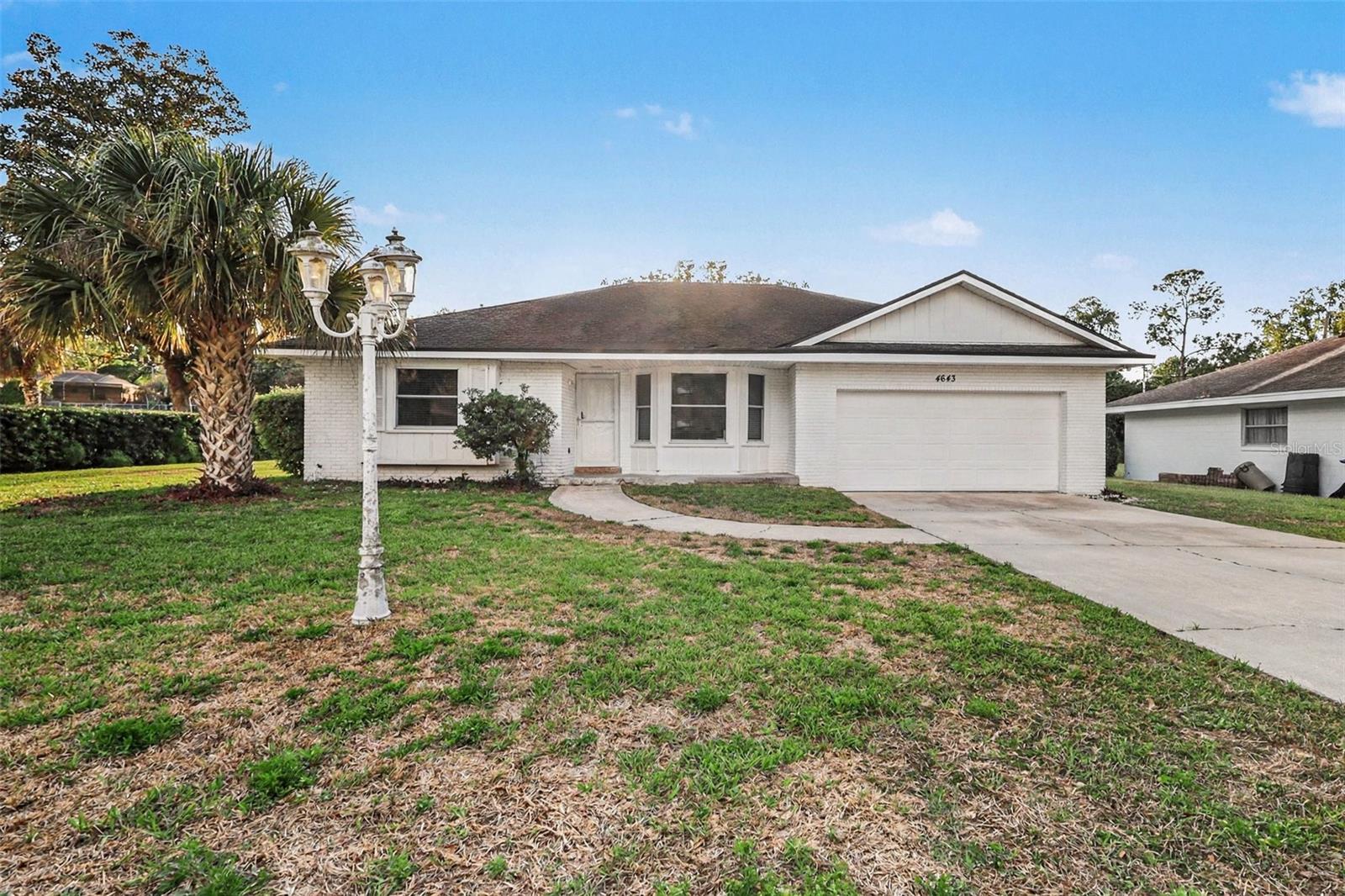 4643 Valley View Dr W Property Photo 1