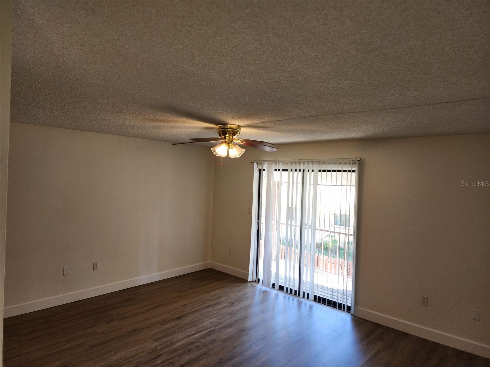 310 Cherokee Ct #f Property Photo 5
