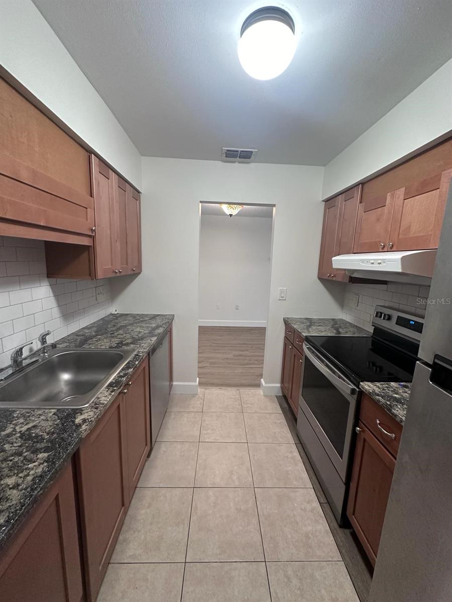 310 Cherokee Ct #f Property Photo 7