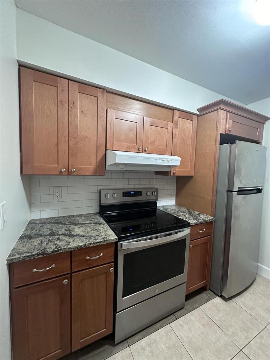 310 Cherokee Ct #f Property Photo 8