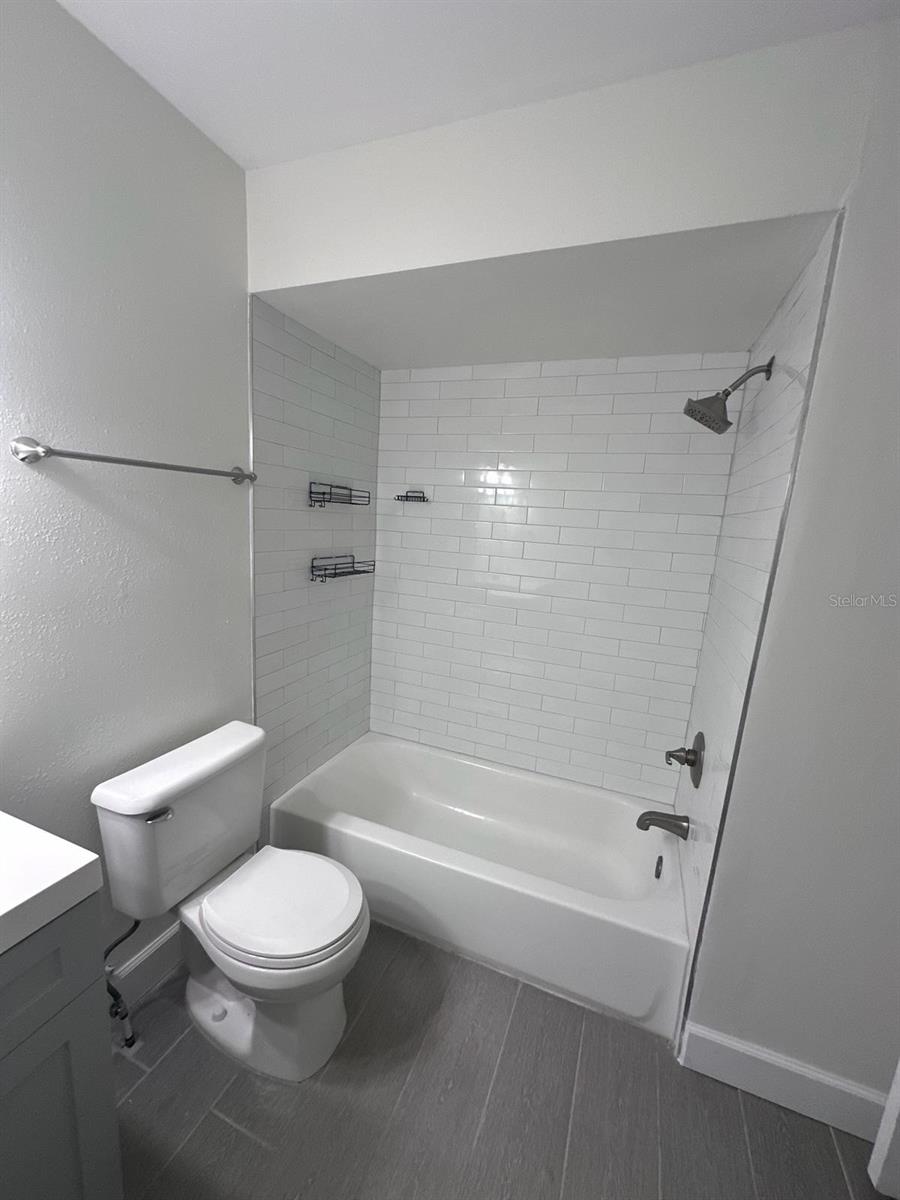 310 Cherokee Ct #f Property Photo 16