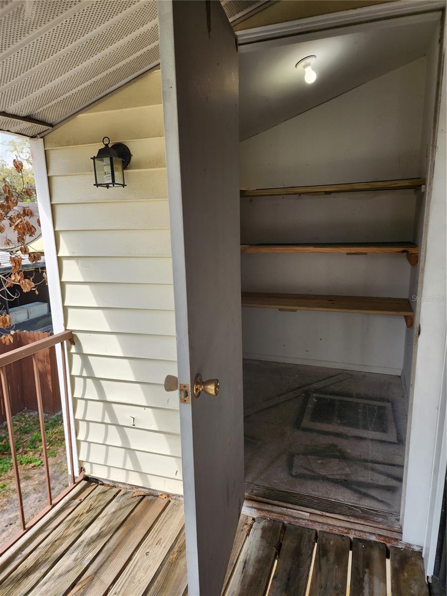310 Cherokee Ct #f Property Photo 20
