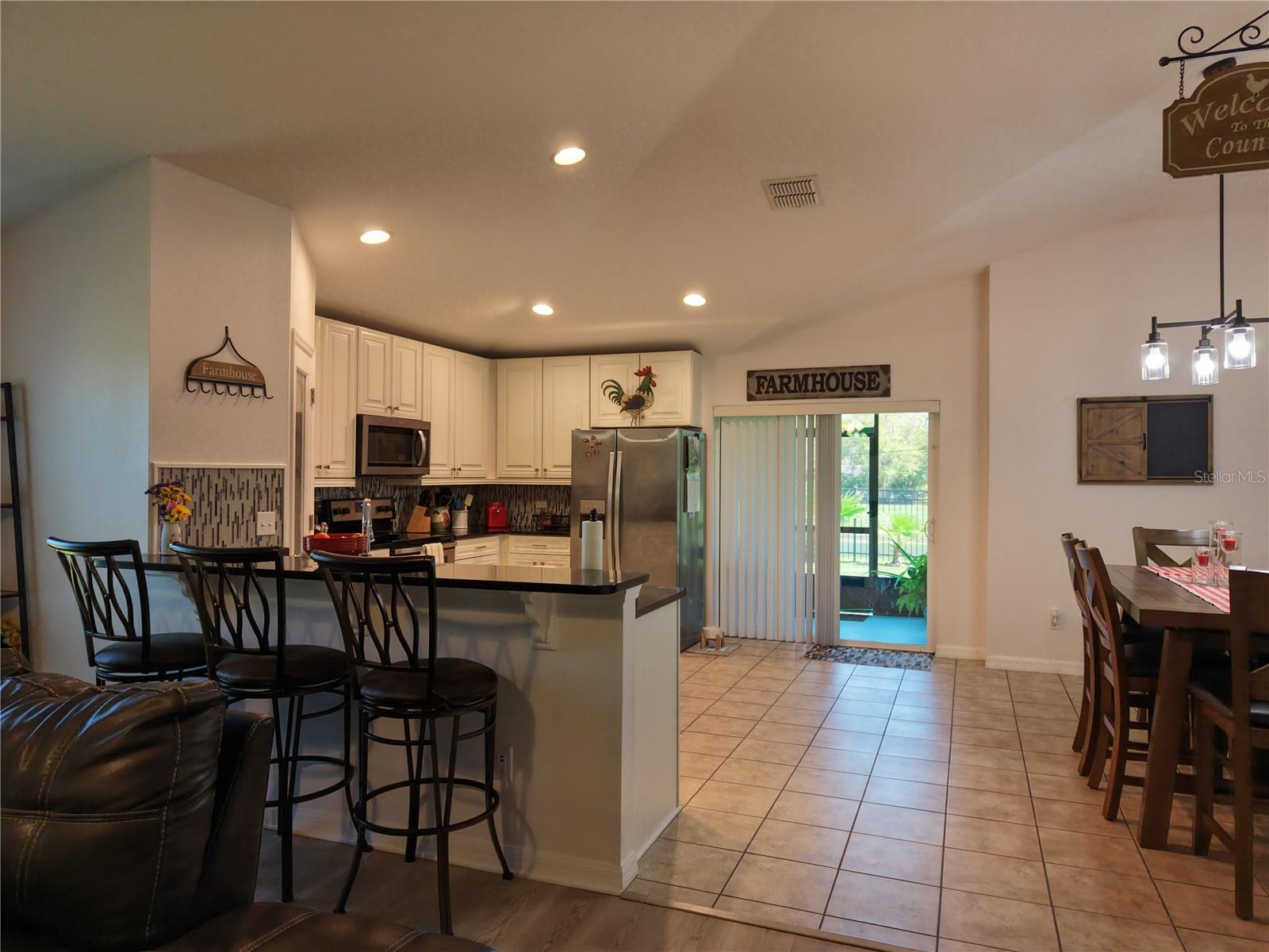 15637 Carina Dr Property Photo 10