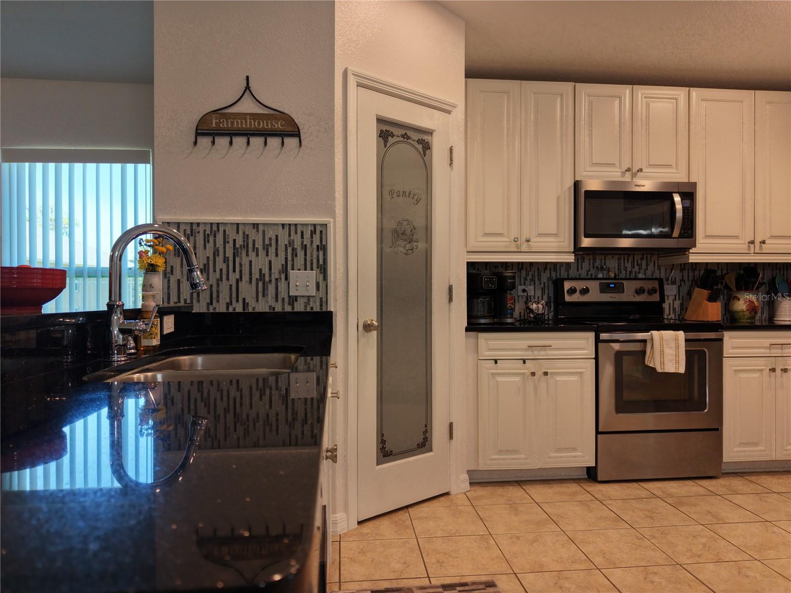 15637 Carina Dr Property Photo 12