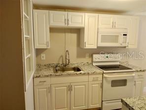 4204 N Manhattan Ave Property Photo 2