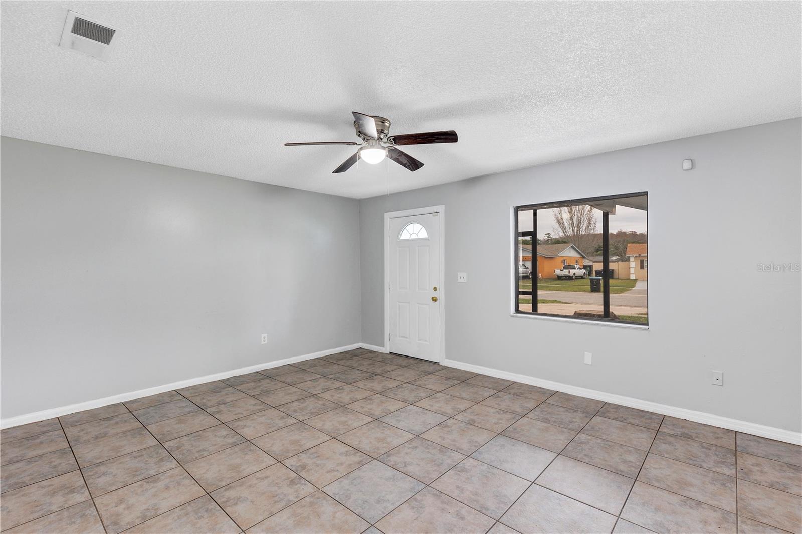 7900 Toledo St Property Photo 7