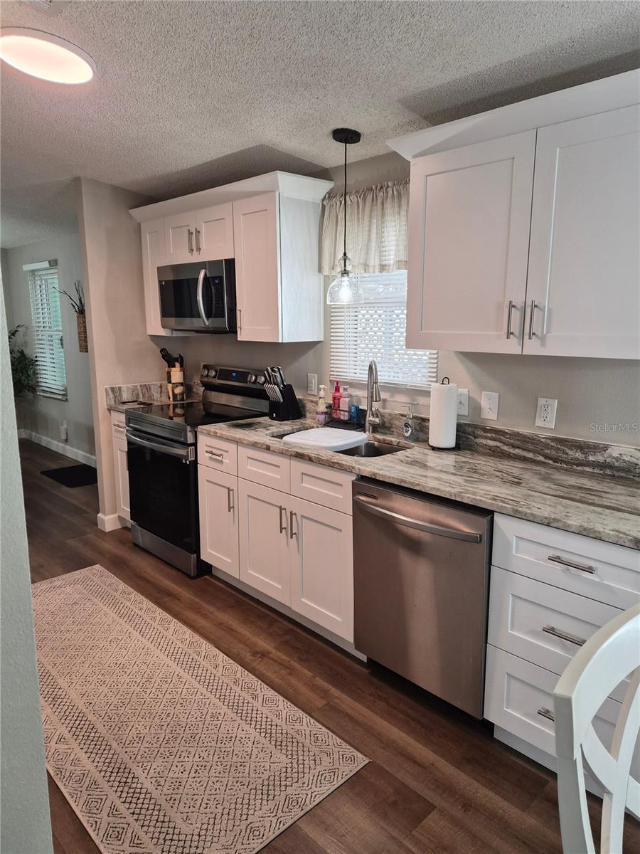 508 Saint Andrews Blvd Property Photo 7