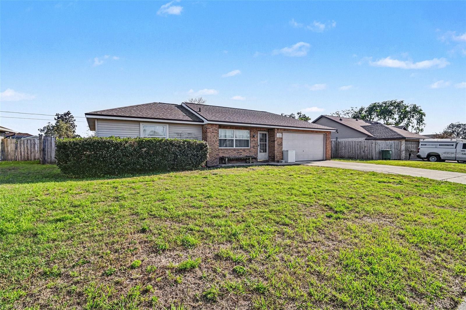 2675 Gramercy Dr Property Photo 3