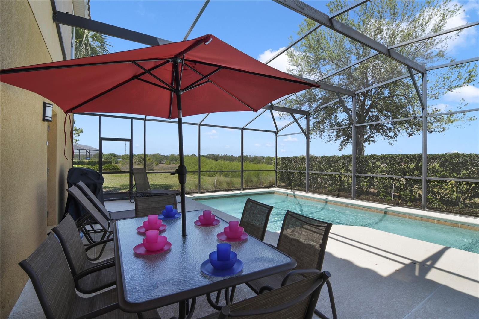 4115 Oaktree Dr Property Photo 2