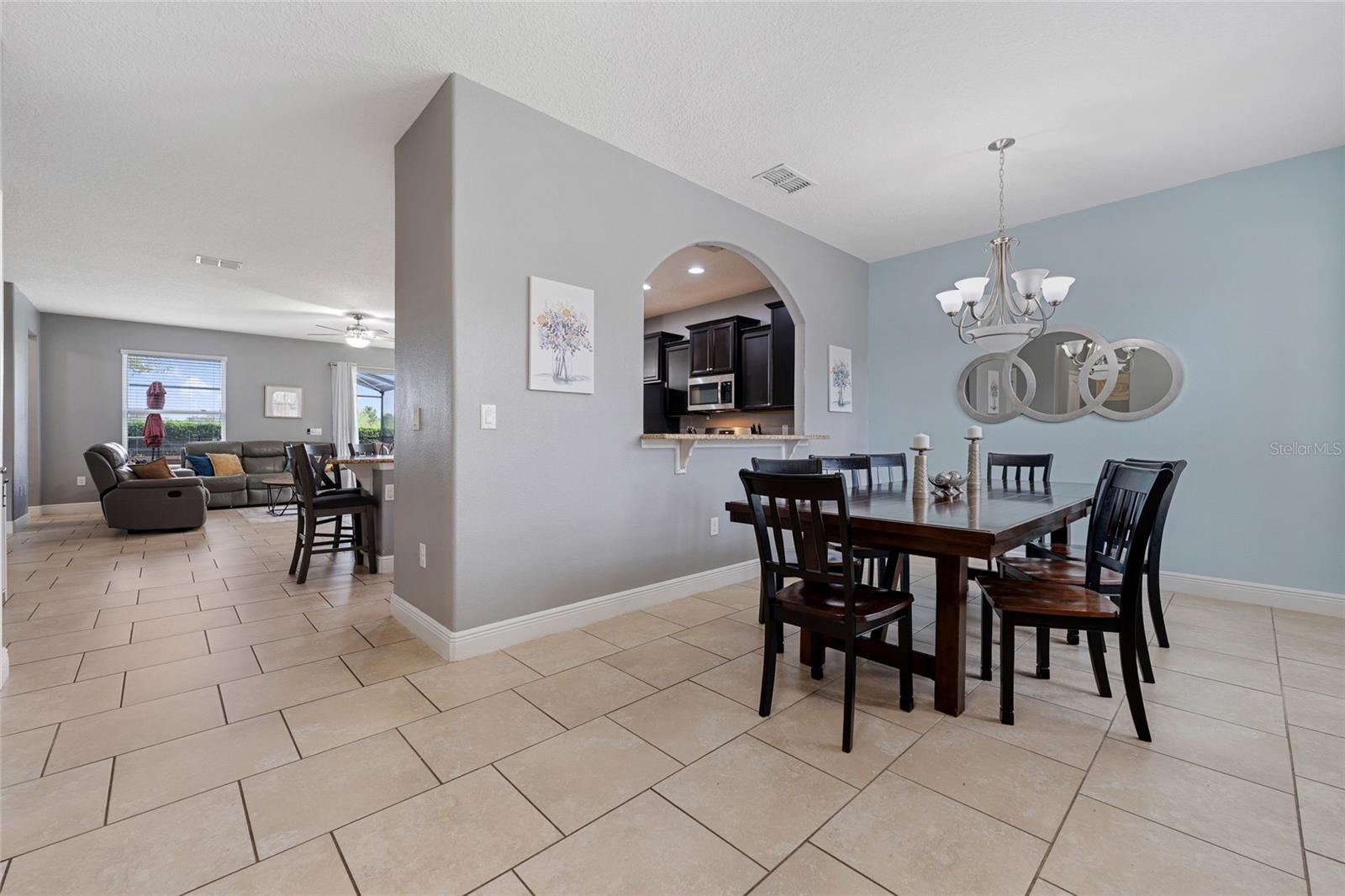 4115 Oaktree Dr Property Photo 10
