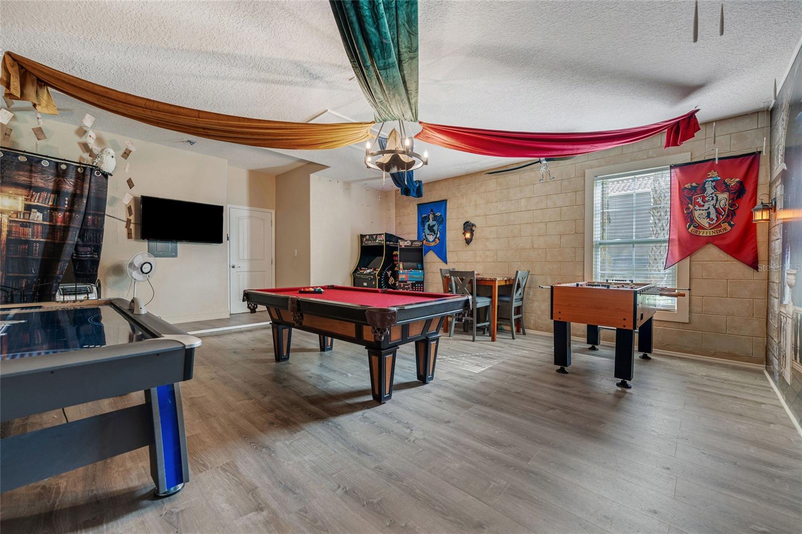 4115 Oaktree Dr Property Photo 15