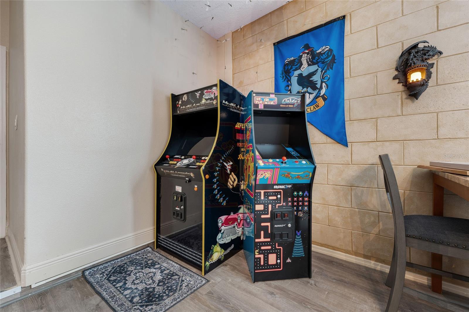 4115 Oaktree Dr Property Photo 18