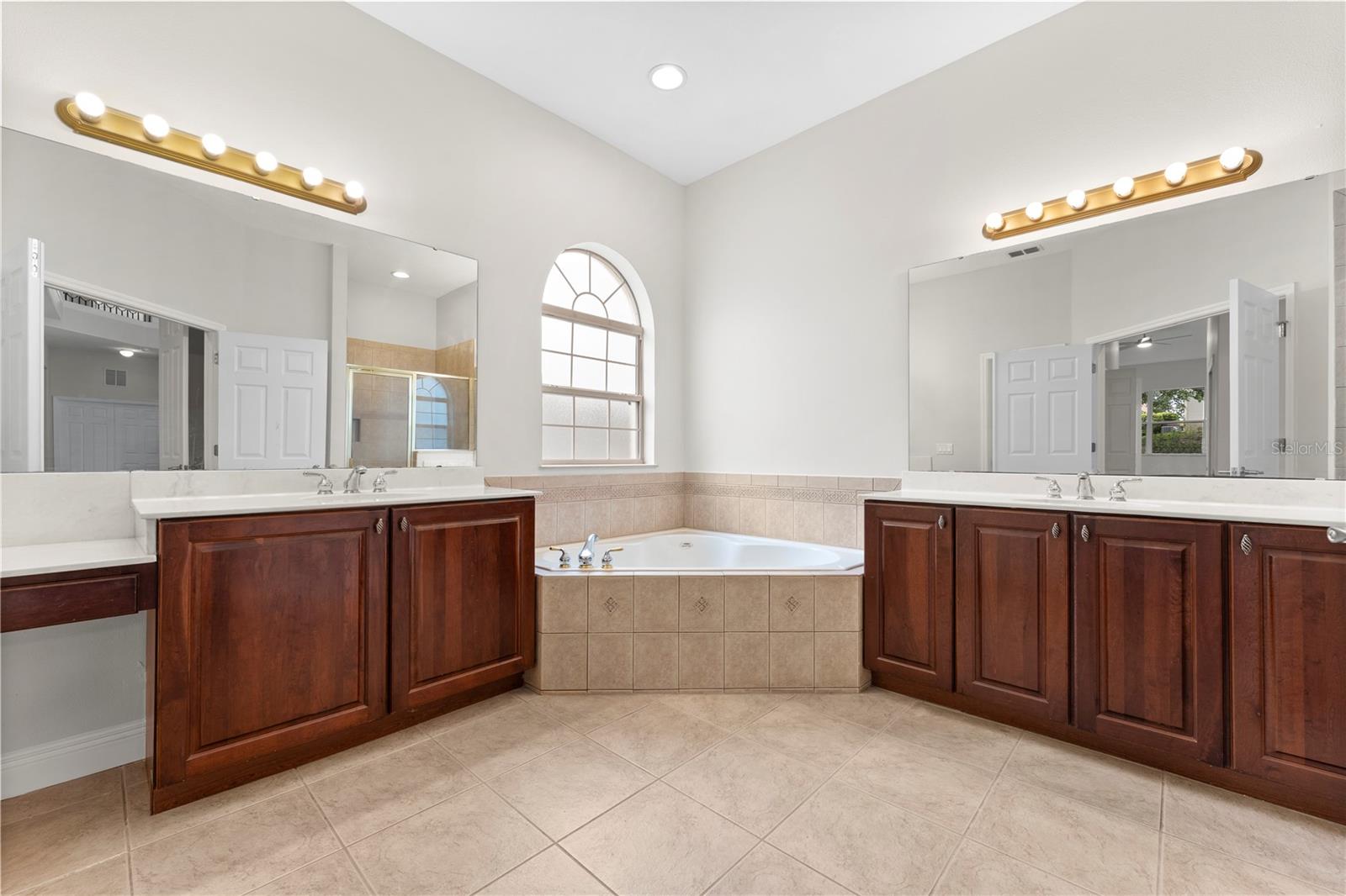 3542 Wind River Run Property Photo 17