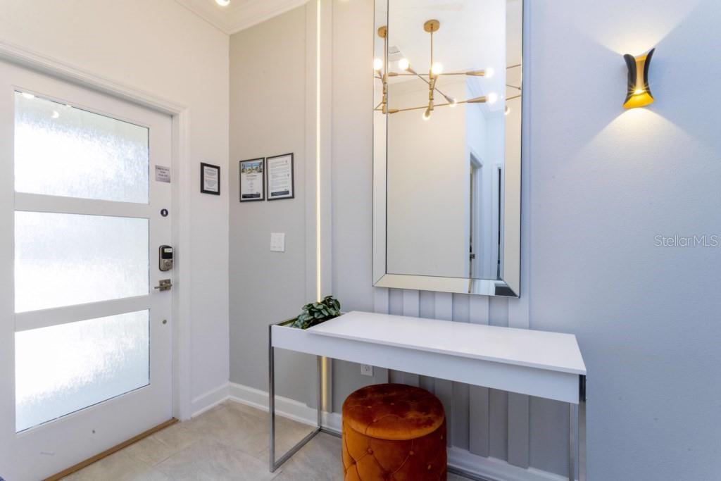 986 Splash Shot Pl Property Photo 4