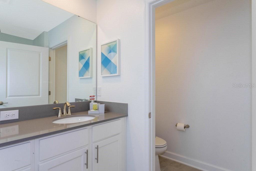 986 Splash Shot Pl Property Photo 32