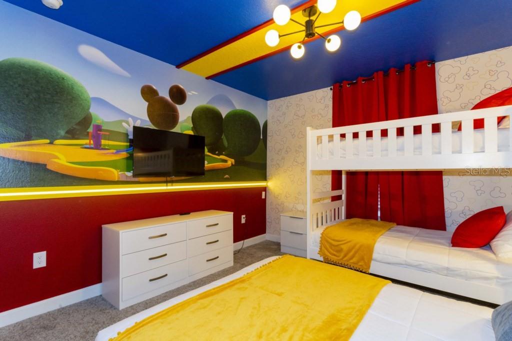 986 Splash Shot Pl Property Photo 38
