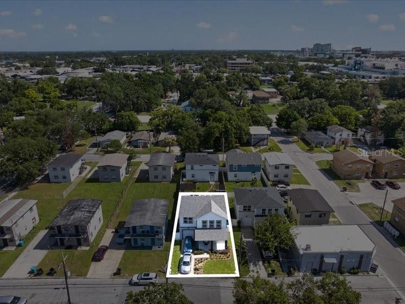 909 Randall St Property Photo 34